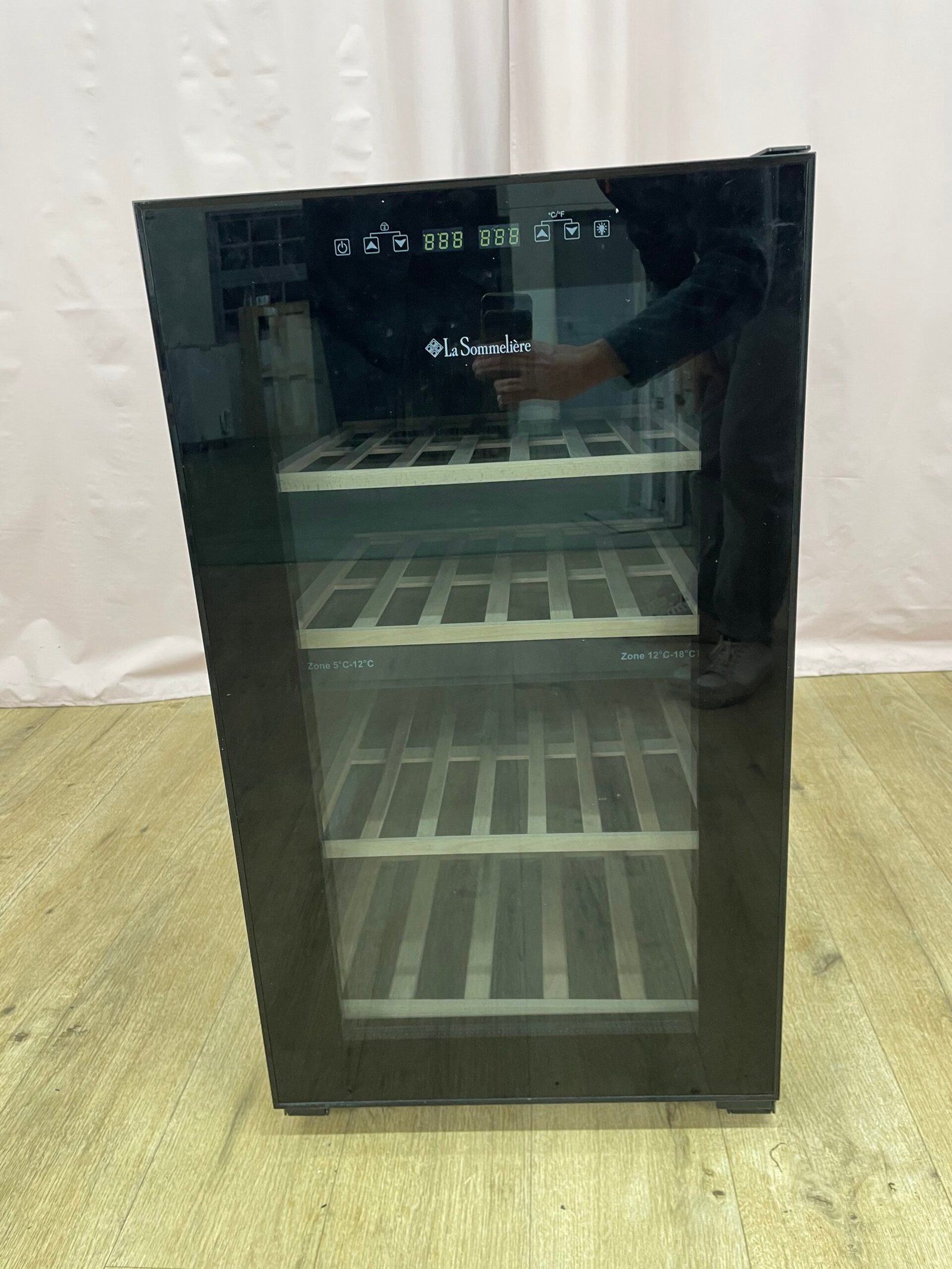 LA SOMMELIERE | Cave à vin de service LS51.2ZBLACK (50 bouteilles)