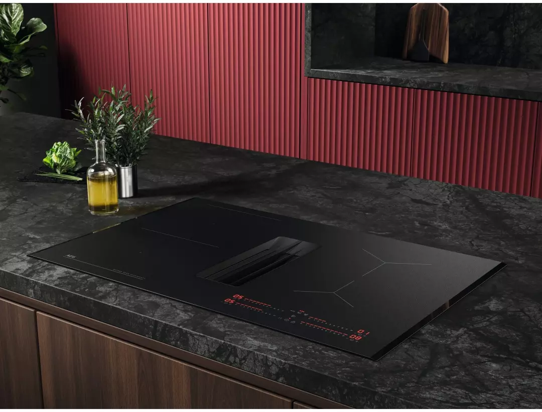 AEG | Plaque induction aspirante TH84CB03FZ SaphirMatt 81 cm photo 9