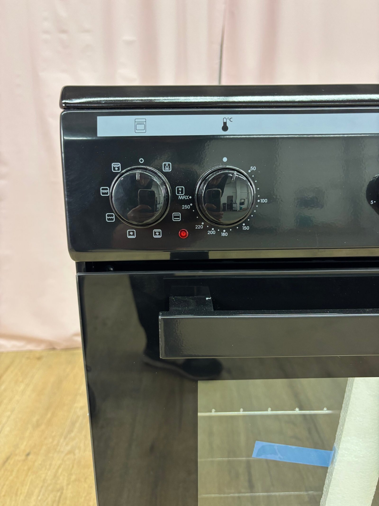 ESSENTIELB | Cuisinière vitrocéramique 4 foyers 50 L ECVC5060n7 (2) – Image 6