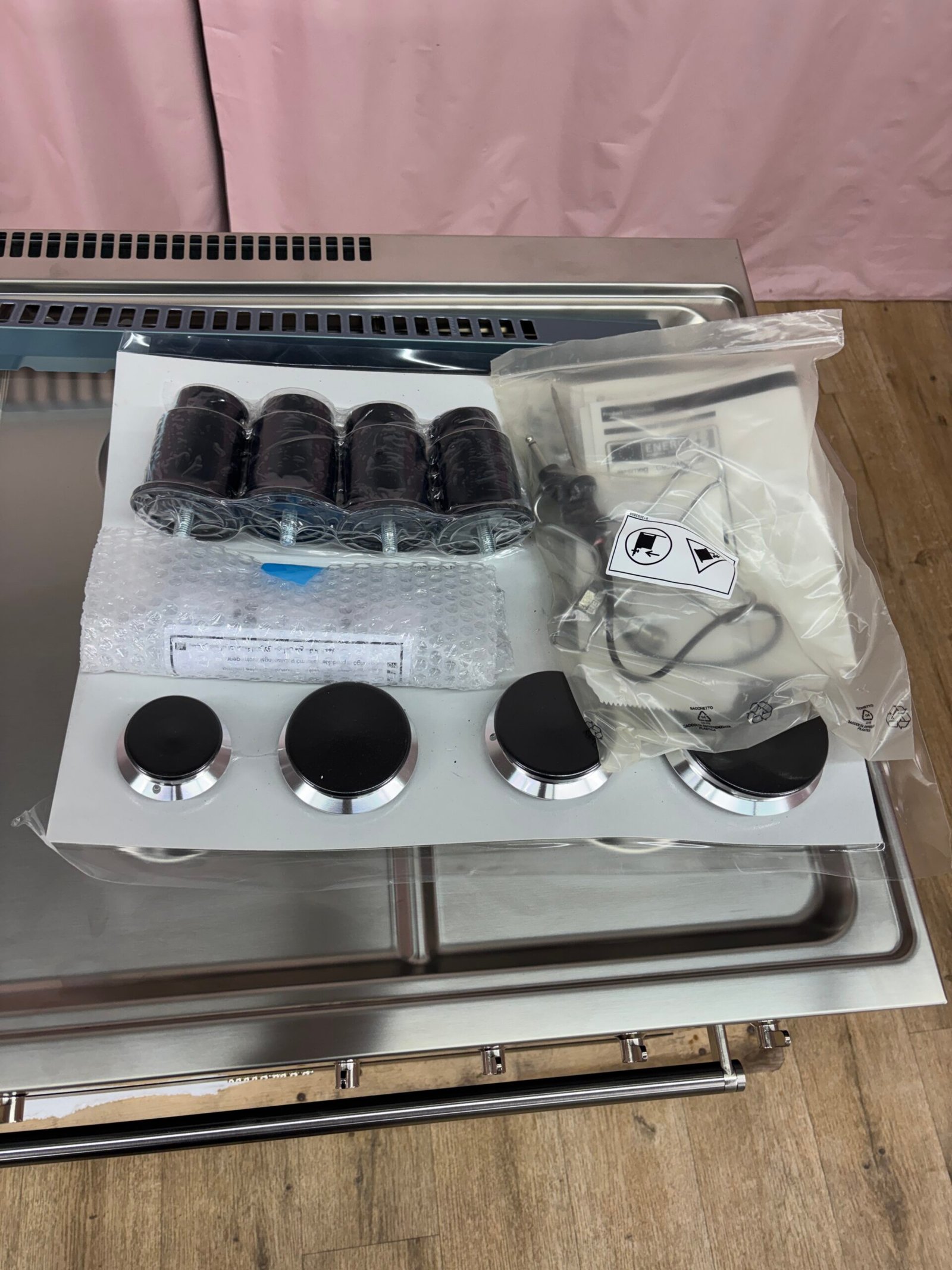 SMEG | Piano de cuisson gaz 90 cm C95GMCMB2 – Image 8