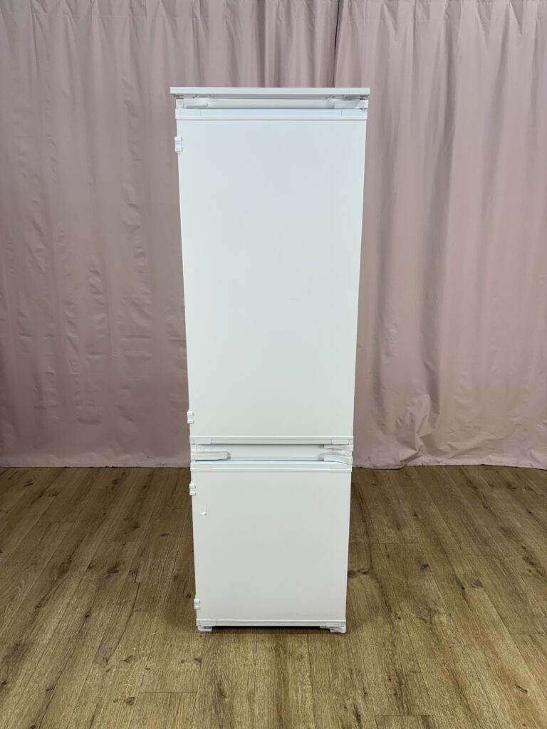 SMEG | Réfrigérateur encastrable 262 L C3170NE