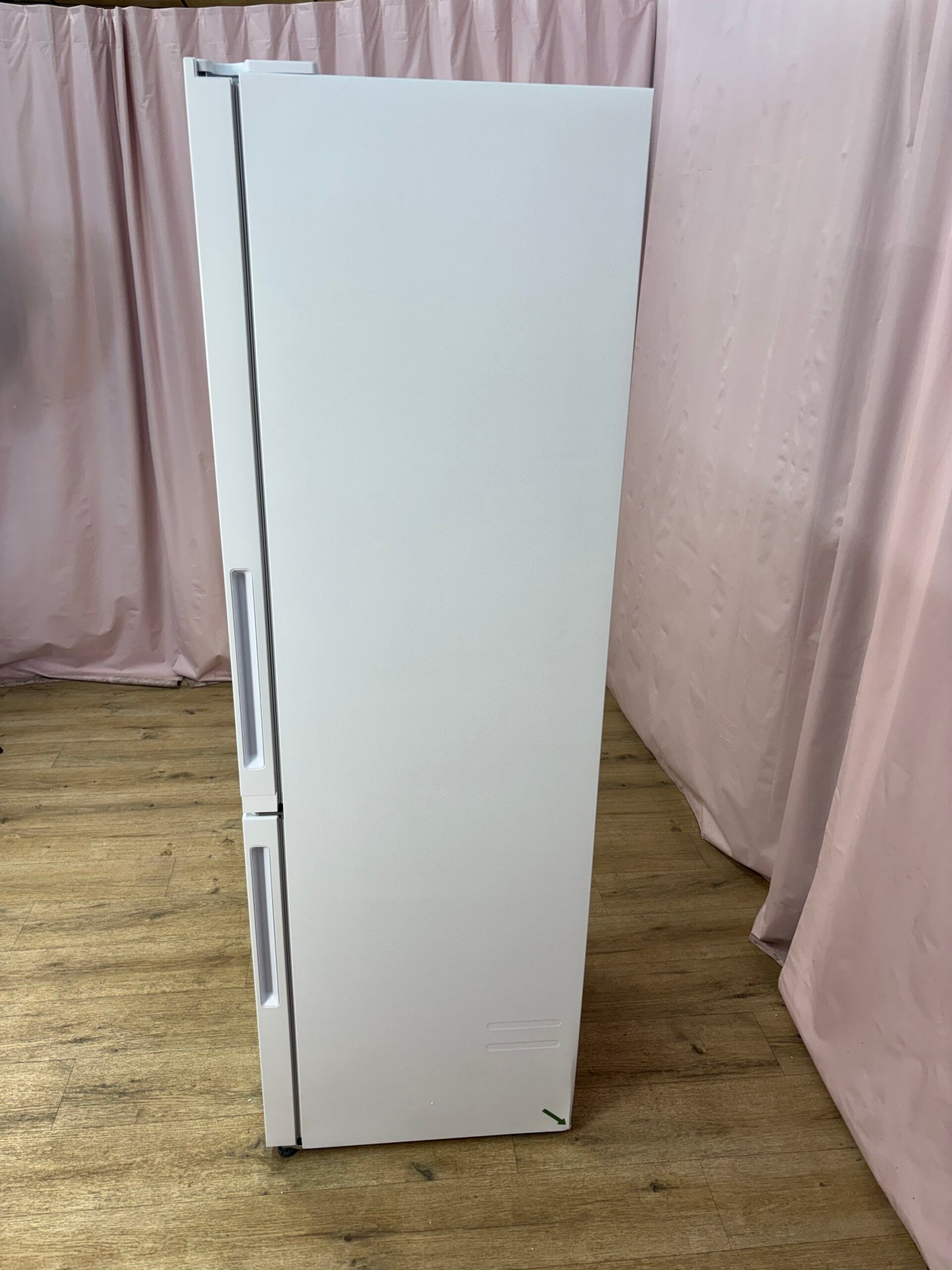 CANDY | Réfrigérateur combiné 279 L CNCQ2T518DW – Image 3