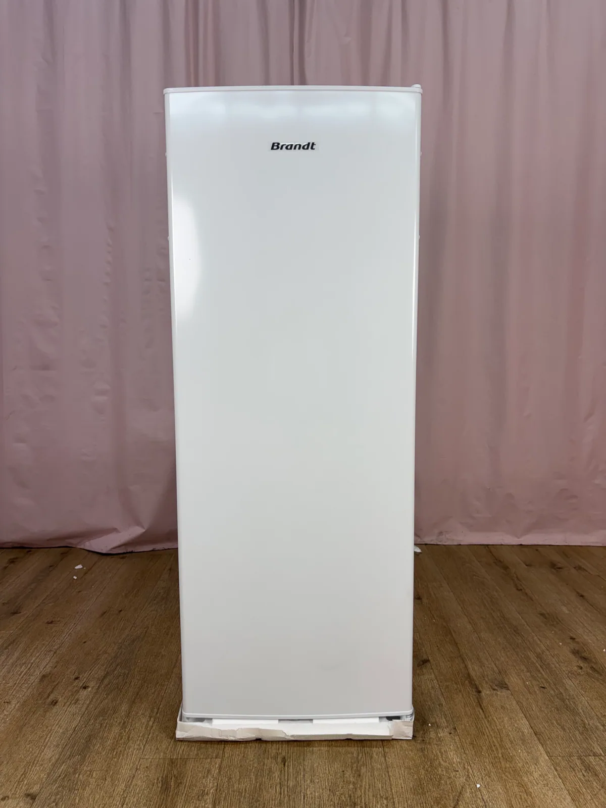 BRANDT | Réfrigérateur combiné 242 L BFL4250EW