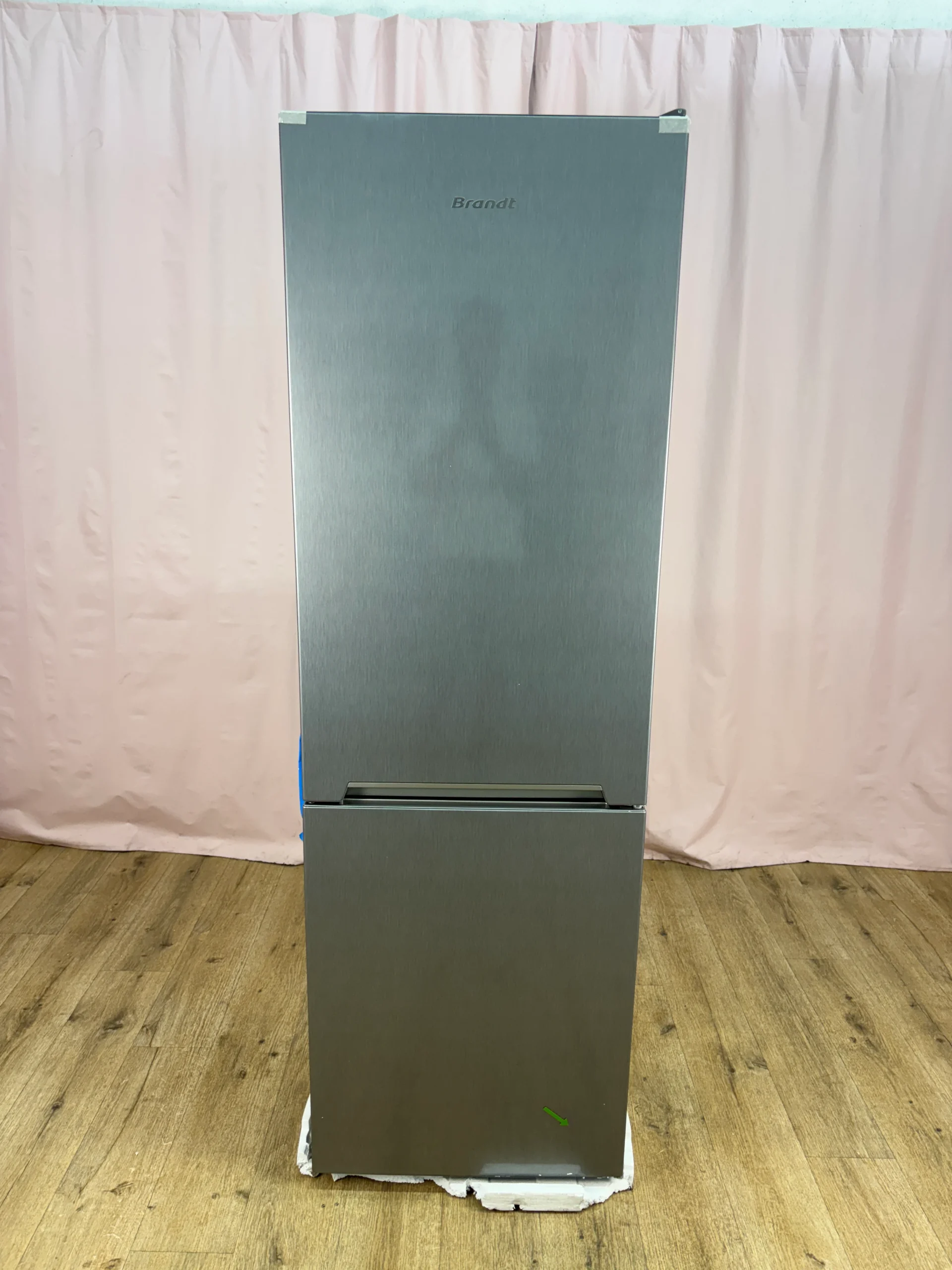 BRANDT | Réfrigérateur combiné 262 L BFC8566NX