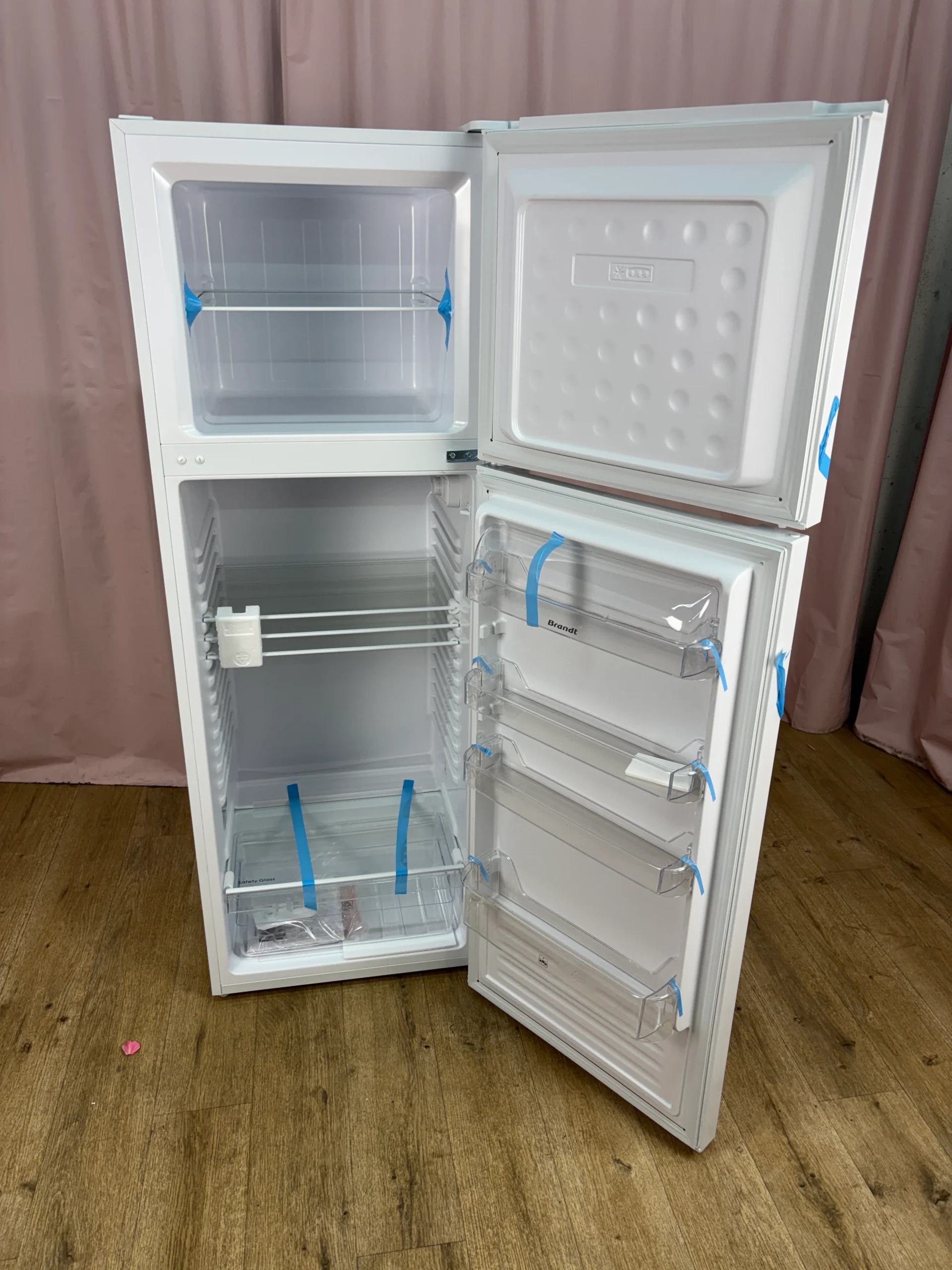 BRANDT | Réfrigérateur combiné 304 L BFD7611SW – Image 2