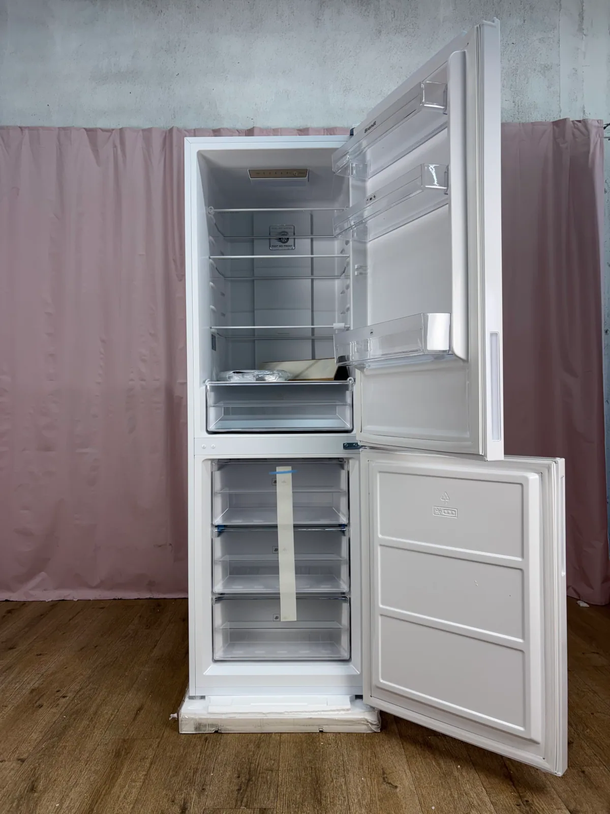 BRANDT | Réfrigérateur combiné 327 L Bfc8611ew – Image 2