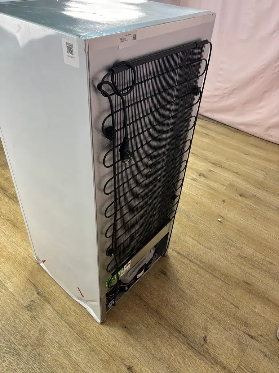 CANDY | Réfrigérateur encastrable 197 L CIL 220 EE/N – Image 4