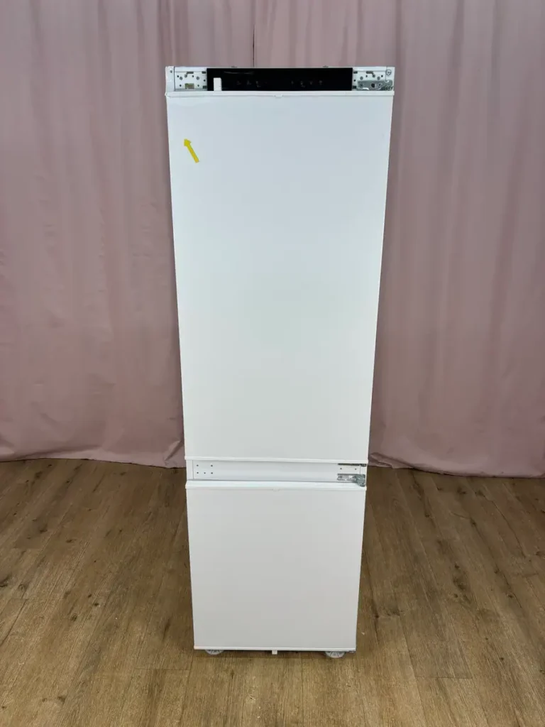 CANDY | Réfrigérateur encastrable 251 L CNBQT3518E