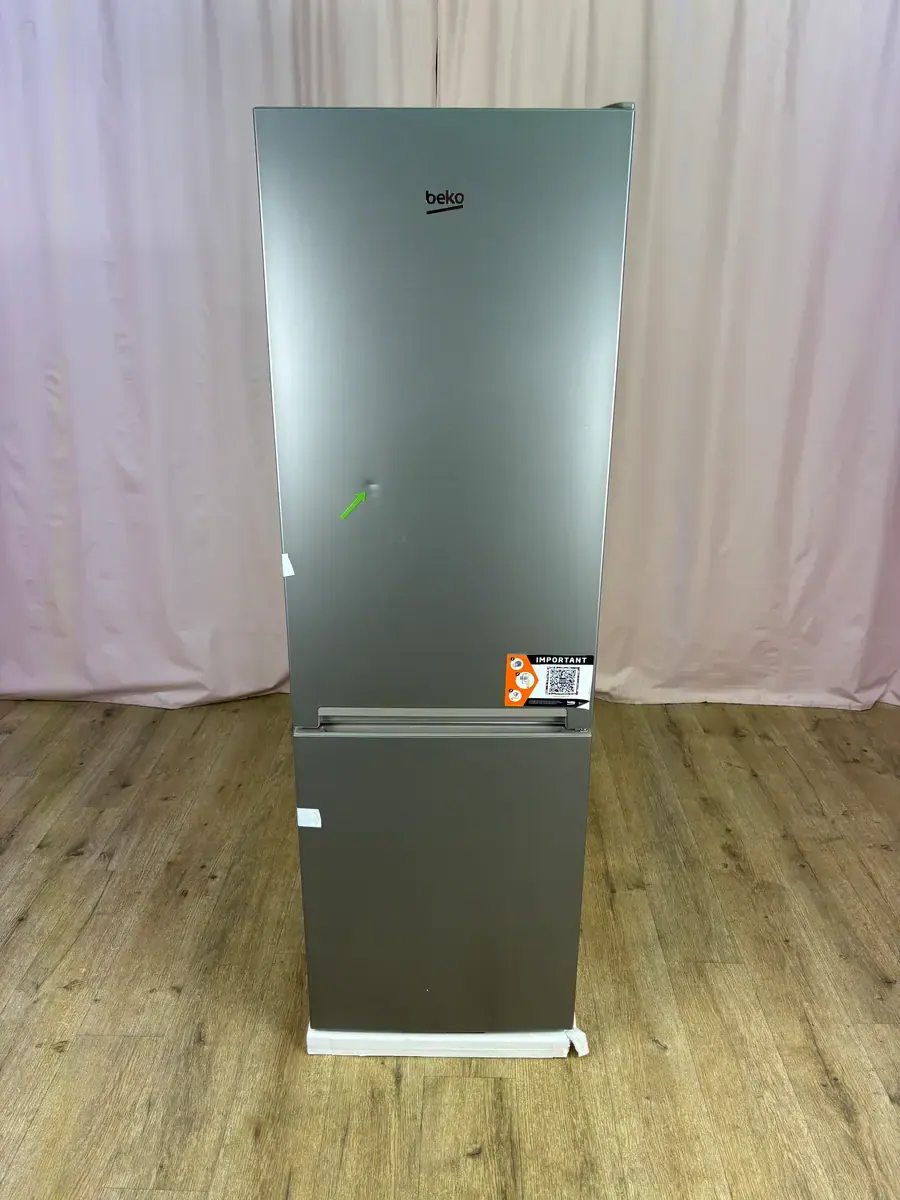 BEKO | Réfrigérateur combiné 262 L RCSA270K40SN