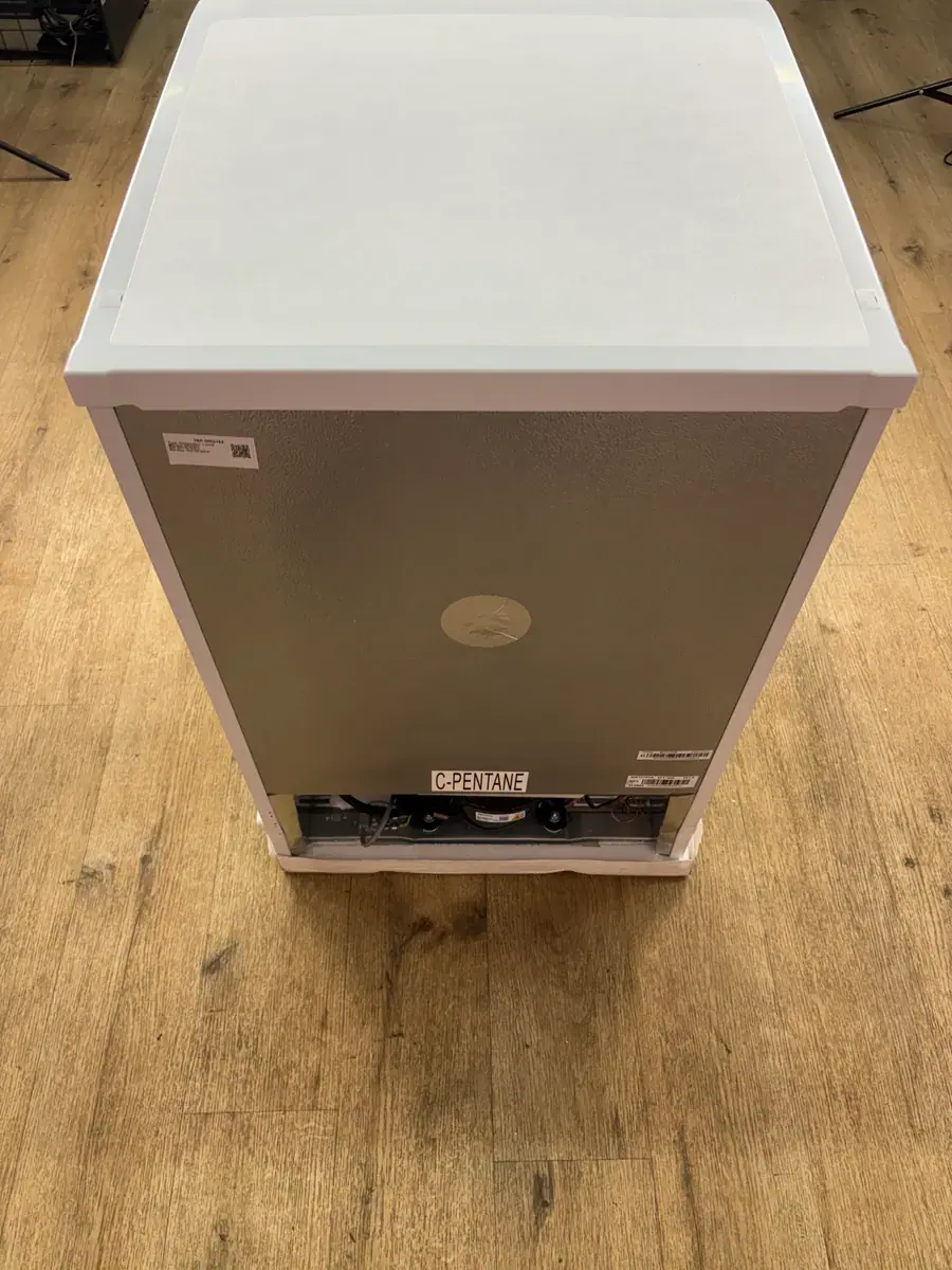 BRANDT | Réfrigérateur 1 porte 109 L BST551ESW – Image 4