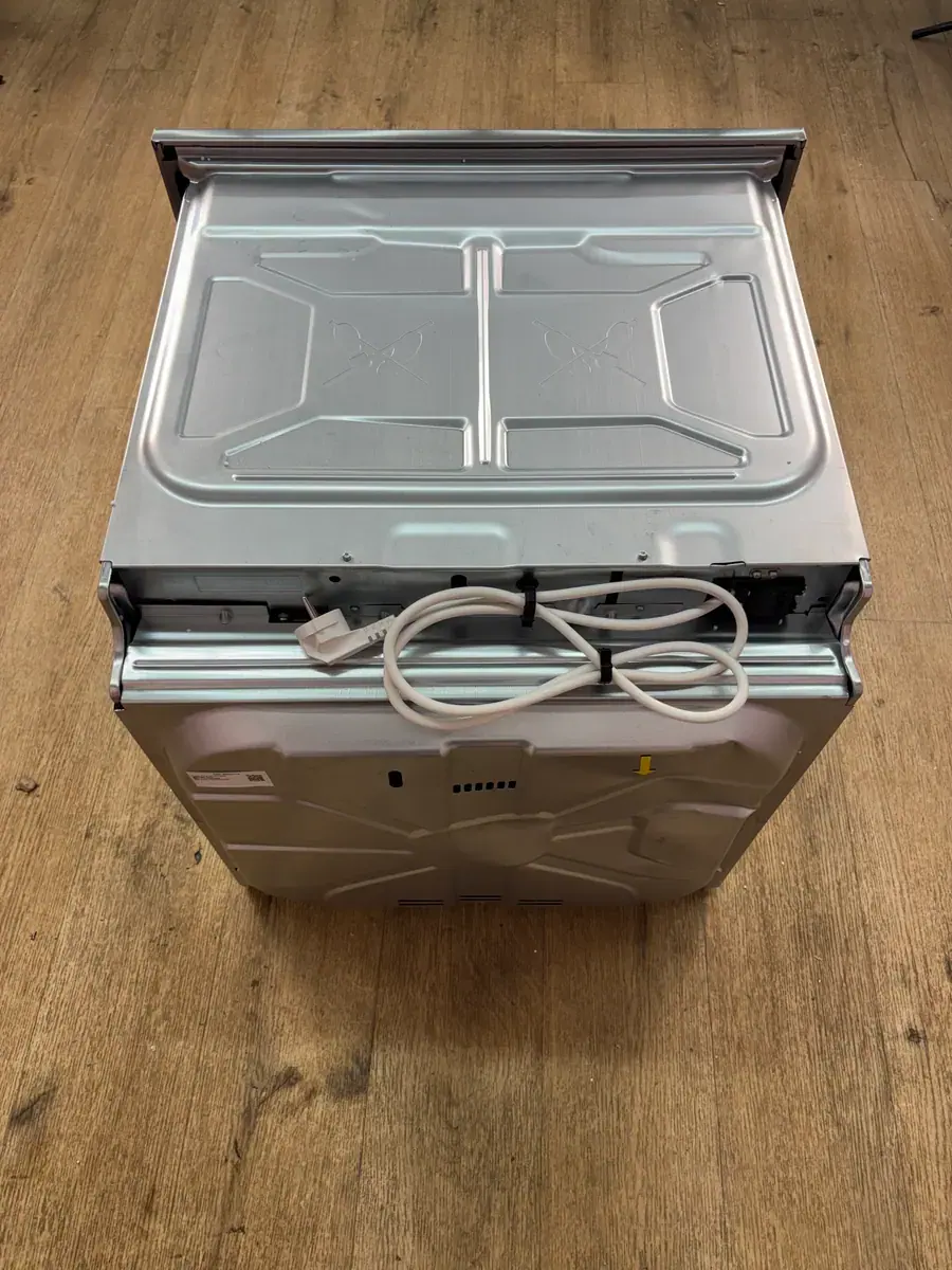 AEG | Four encastrable 72 L TU5PB40SM – Image 5