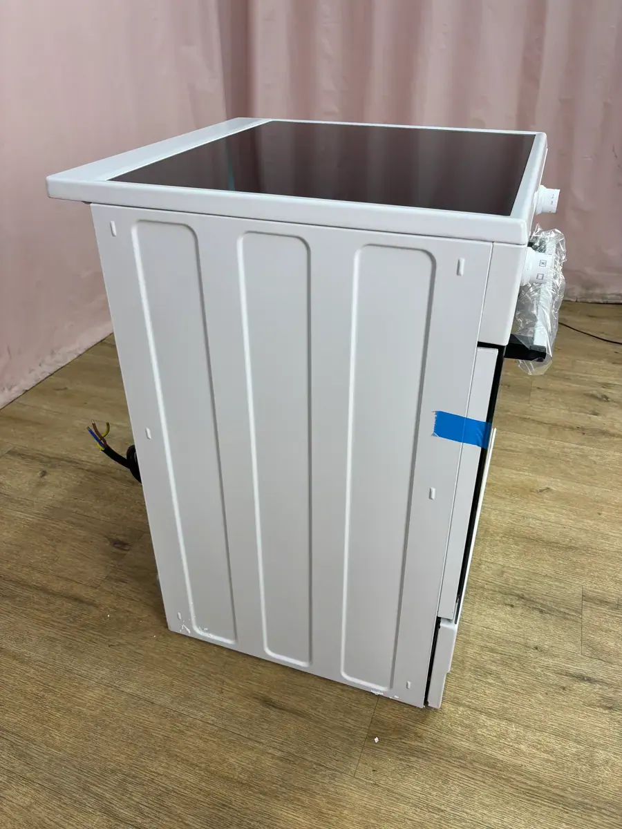 BEKO | Cuisinière 72 L FBE69303MWC – Image 5