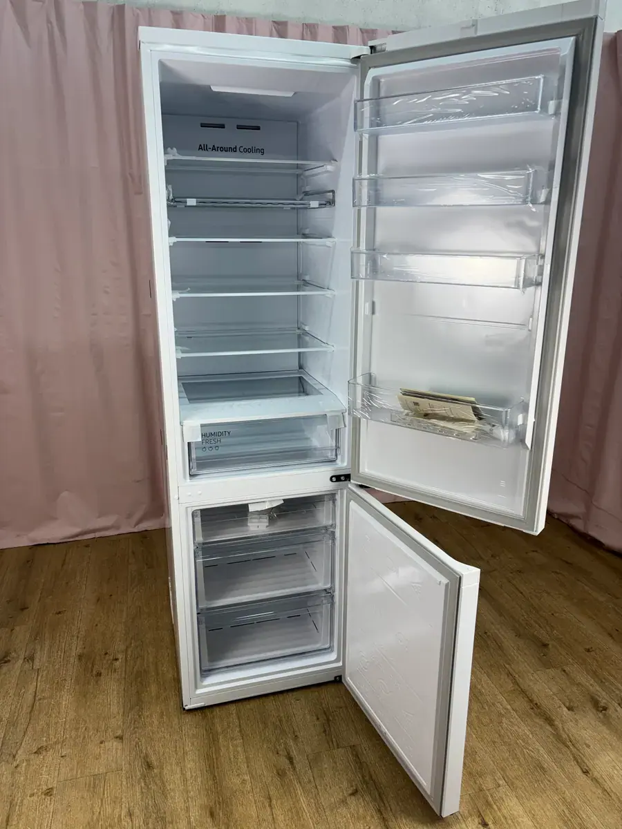 SAMSUNG | Réfrigérateur combiné 390 L RB38C672CWW – Image 2