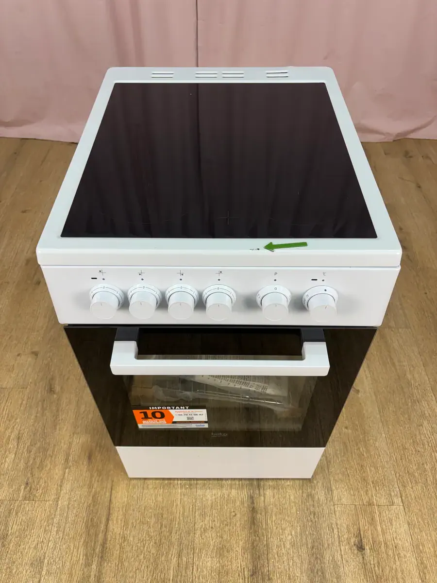BEKO | Cuisinière 60 L FSS57000GW – Image 2