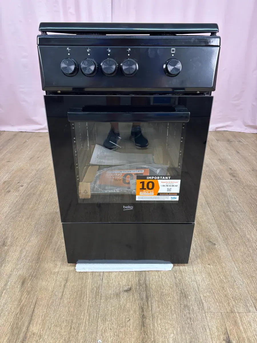 BEKO | Cuisinière 68 L FSG522DBC