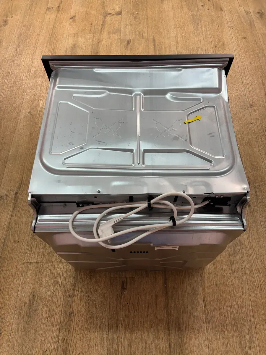 ELECTROLUX | Four encastrable 72 L EOD6P56WH – Image 5