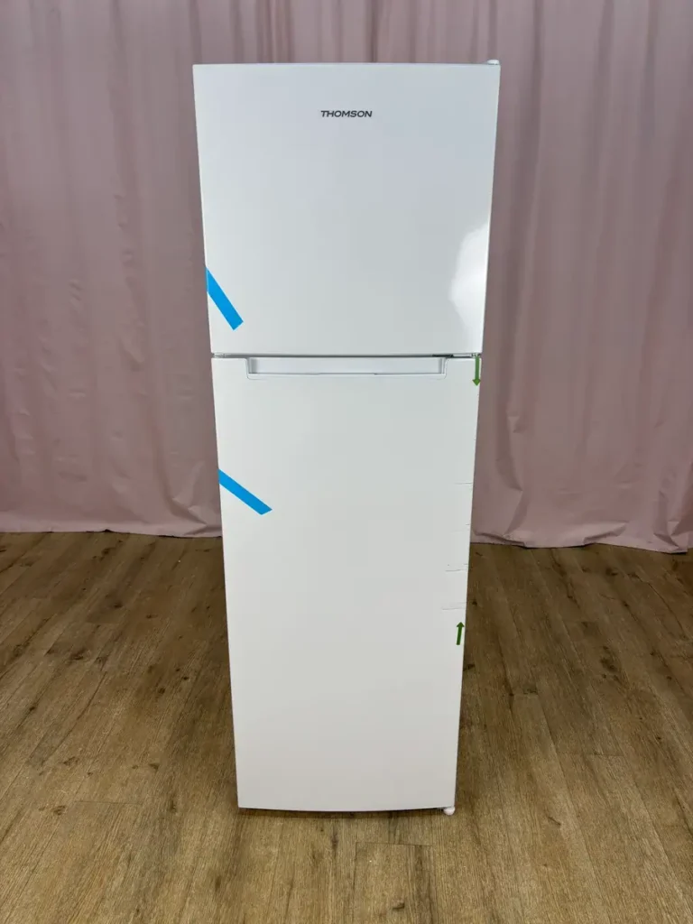 THOMSON | Réfrigérateur combiné 247 L THD254NFWH
