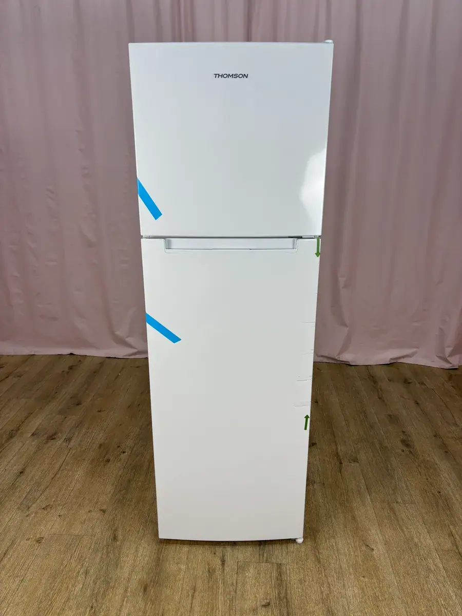THOMSON | Réfrigérateur combiné 247 L THD254NFWH