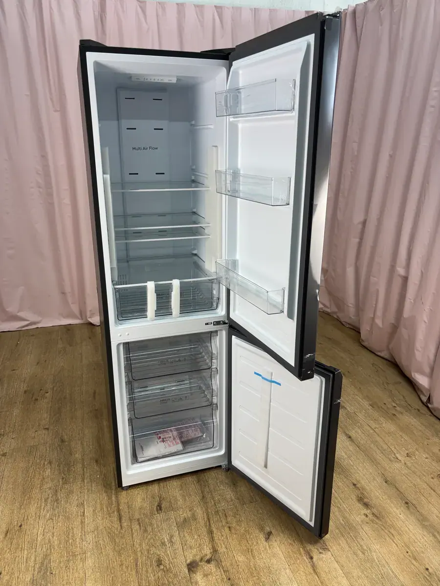 TCL | Réfrigérateur combiné 282 L RF282BSE0 – Image 2