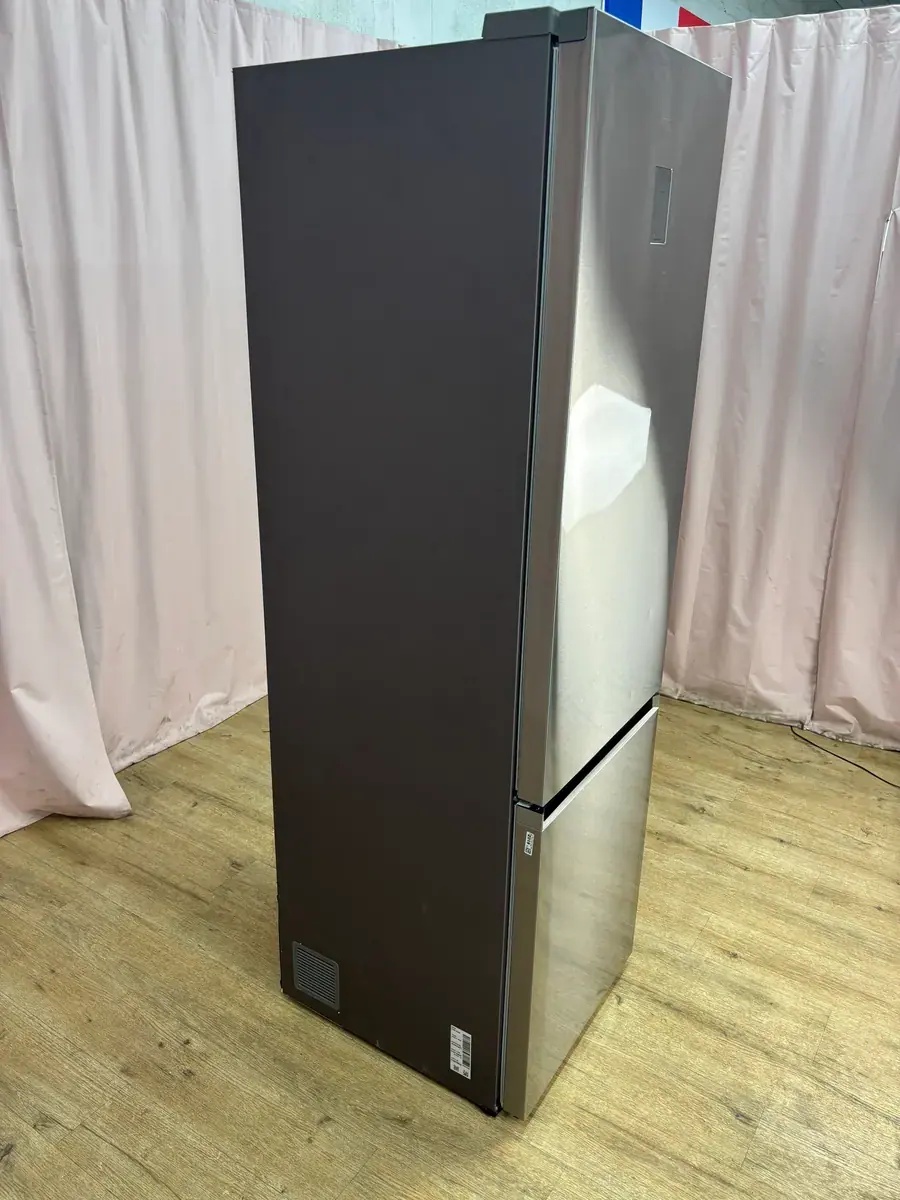 SAMSUNG | Réfrigérateur combiné 387 L RL38C776ASR – Image 4